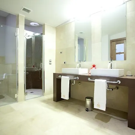 Hotel&winery Señorío De Nevada Villamena